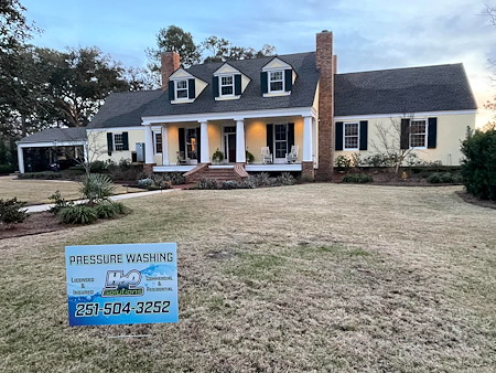 Common pressure washing mistakes homeowners should avoid